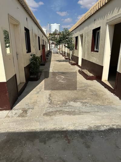 Labour Camp for Sale in Al Sajaa Industrial, Sharjah - 24ac4024-b1cb-4398-a859-f6450b2ad08b. jpg