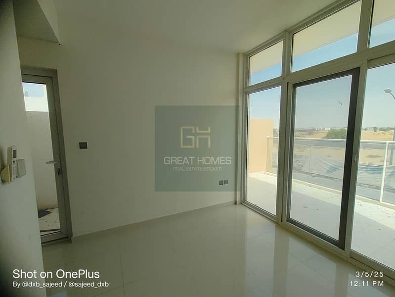 17 AMZ-3BHK-V309-22. jpg