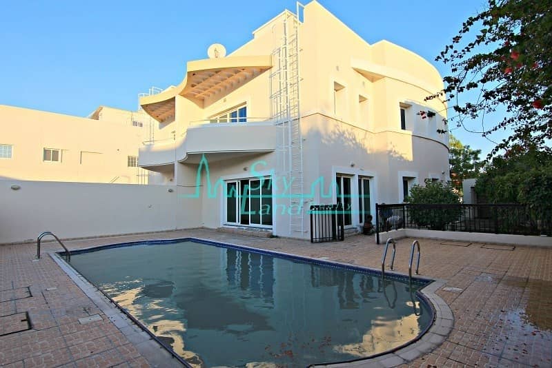 Beautiful 4 bed villa with private pool in Jumeirah 1
