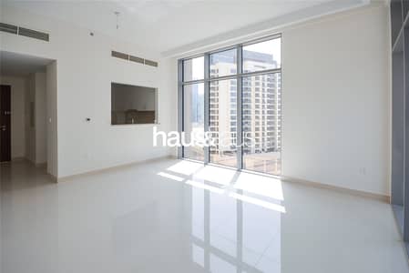 1 Bedroom Flat for Rent in Downtown Dubai, Dubai - Corner Unit | Large Layout | Modern 1 Bedroom Flat for Rent in Downtown Dubai, Dubai - Corner Unit | Large Layout | Modern