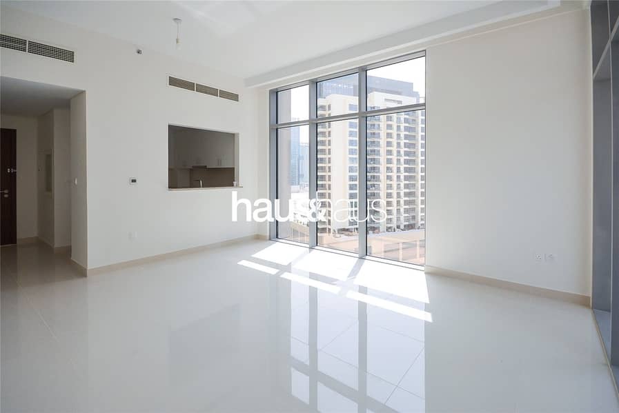 Corner Unit | Large Layout | Modern Corner Unit | Large Layout | Modern