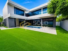 Luxury living | 5 bedroom Villa with private pool and landscaped | Great amenities | hot deal