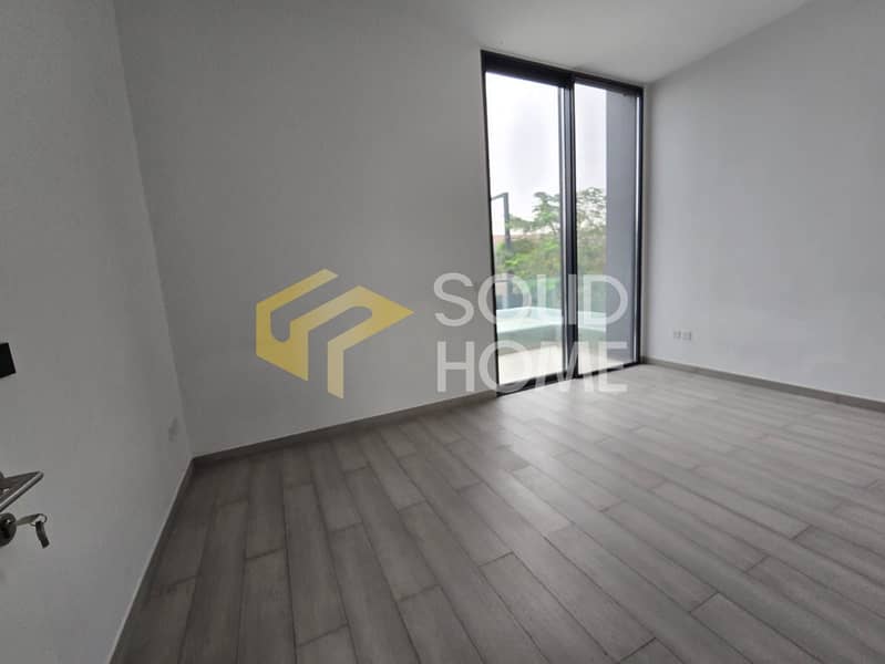 15 ce9ab63d-e500-4138-bf97-71b7435d4723. jpg