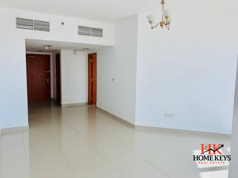 4 Hall 1. jpg
