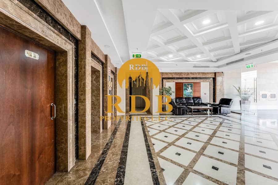 23 ENTRANCE LOBBY. jpg