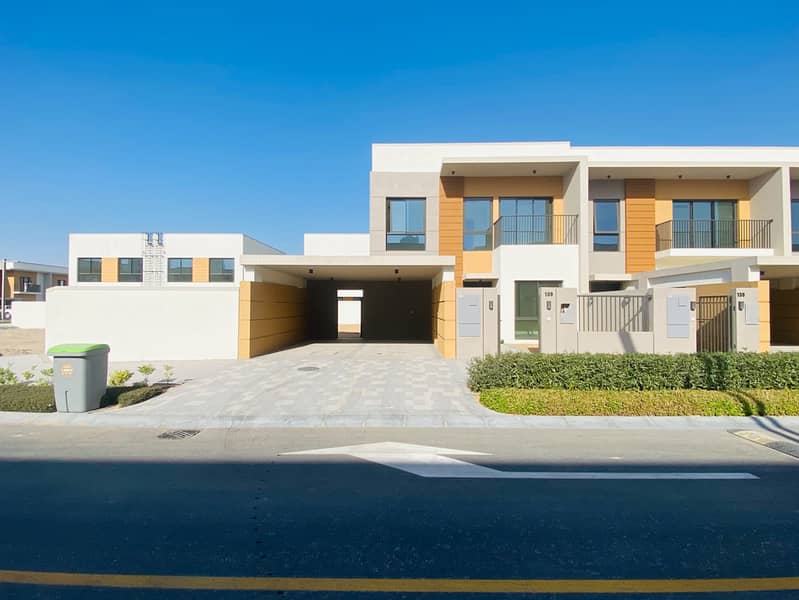 Brand New Luxury Corner Villa | 5 Master Bedrooms + Guest Room | Prime Location Near Entrance | Plot Size: 5,660 Sq. Ft Corner - Image 4