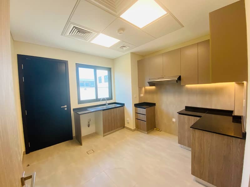 Brand New Luxury Corner Villa | 5 Master Bedrooms + Guest Room | Prime Location Near Entrance | Plot Size: 5,660 Sq. Ft Corner - Image 13