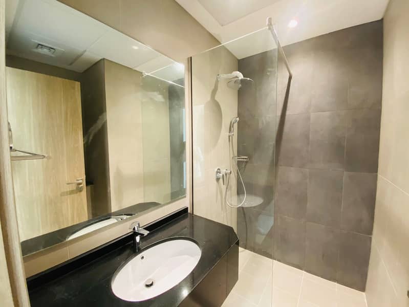 Brand New Luxury Corner Villa | 5 Master Bedrooms + Guest Room | Prime Location Near Entrance | Plot Size: 5,660 Sq. Ft Corner - Image 22