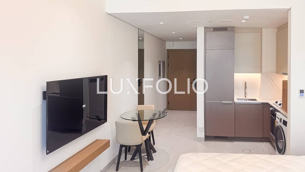 Stunning studio| Multiple Options| Great Investment Stunning studio| Multiple Options| Great Investment