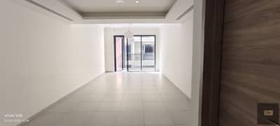 SPACIOUS | PERFECT CONDITION | NEXT TO THE MALL