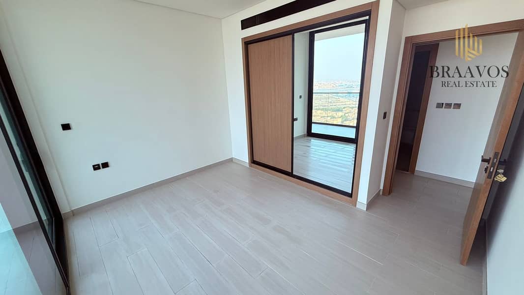 SPACIOUS | MID FLOOR | BRIGHT SPACIOUS | MID FLOOR | BRIGHT