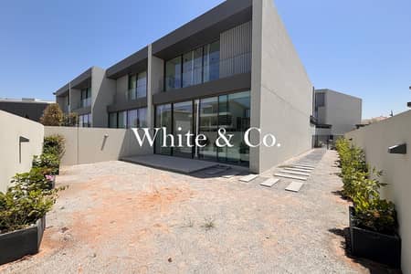 3 Bedroom Villa for Rent in Nad Al Sheba, Dubai - Upgraded FF | Single row corner | G+1