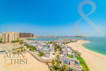 3 Bedroom Apartment for Sale in Palm Jumeirah, Dubai - Unblocked Sea View l Beach Access l Large Layout
