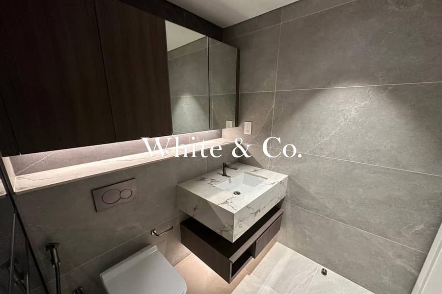 Urgent Sale | Stunning Amenites | Vacant - Image 7