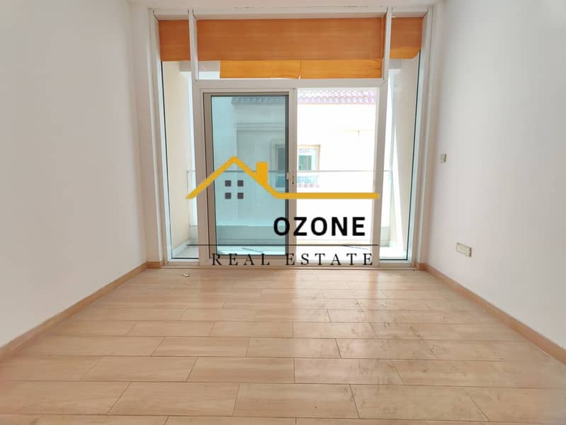 10 1000332873. jpg