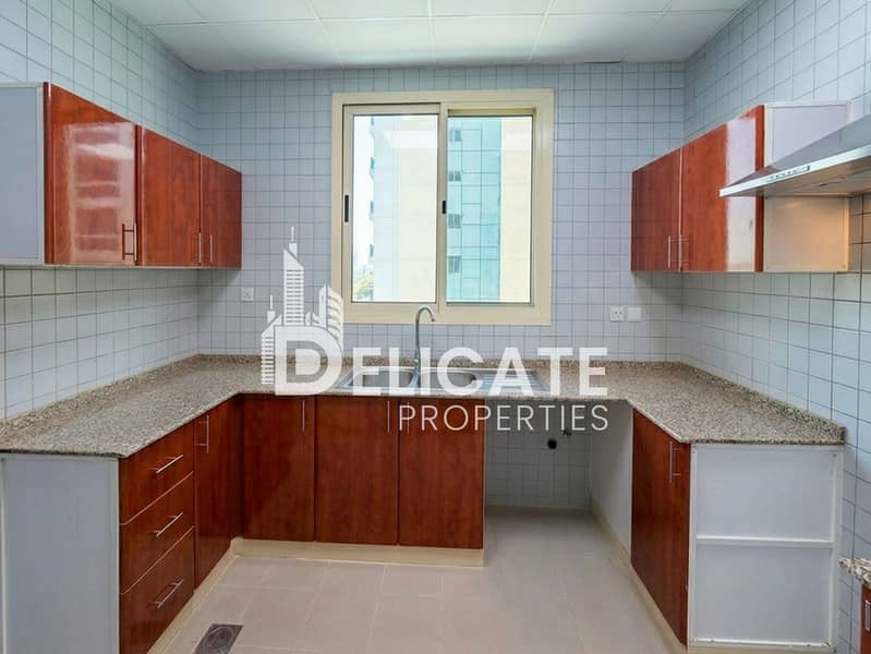 3 Kitchen. jpg