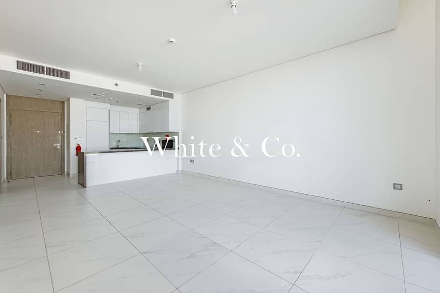 Huge Terrace | Largest Layout | Spotless Huge Terrace | Largest Layout | Spotless