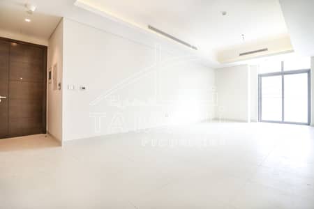 1 Bedroom Apartment for Sale in Downtown Dubai, Dubai - Upgraded 1BR | Fully Furnished | Near Dubai Mall