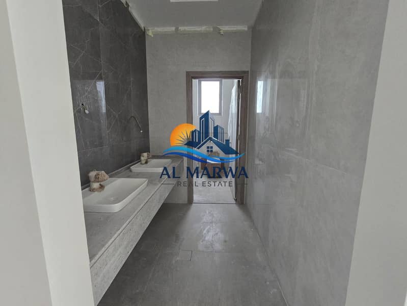 15 216285. jpg