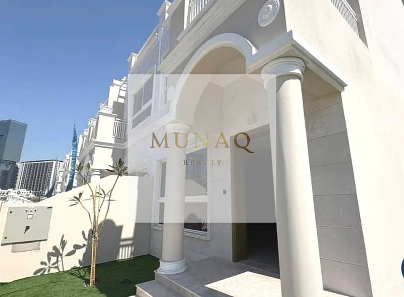 Spacious 4BR+Maid Villa | Modern living - Image 1