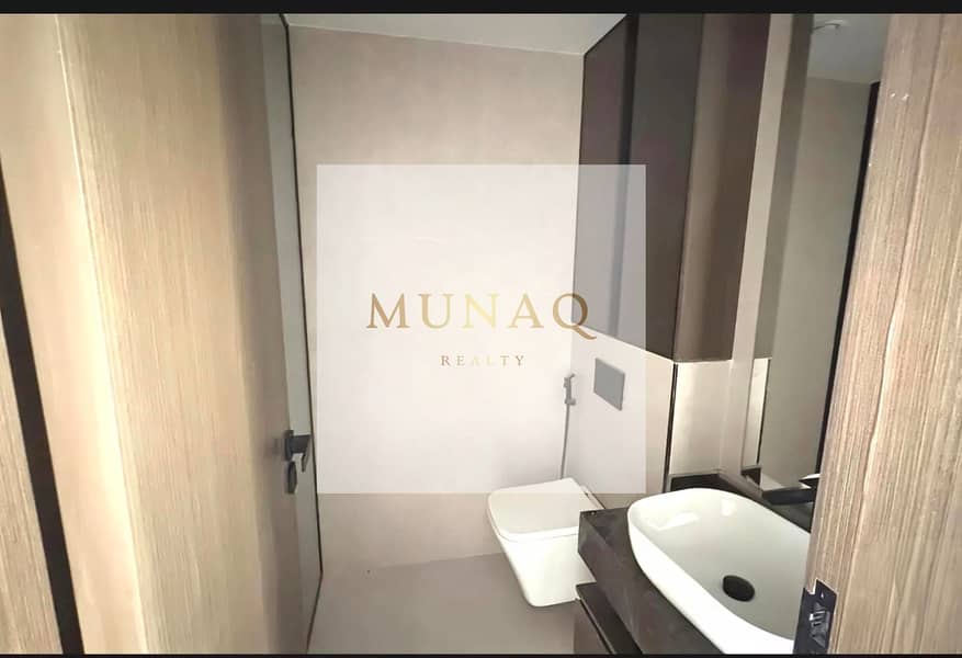Spacious 4BR+Maid Villa | Modern living - Image 21