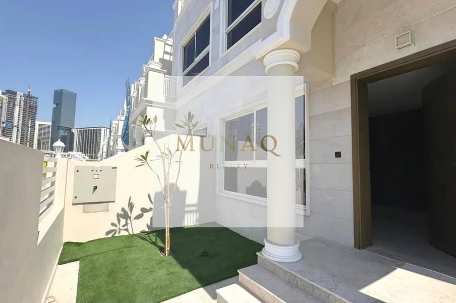 Spacious 4BR+Maid Villa | Modern living - Image 23