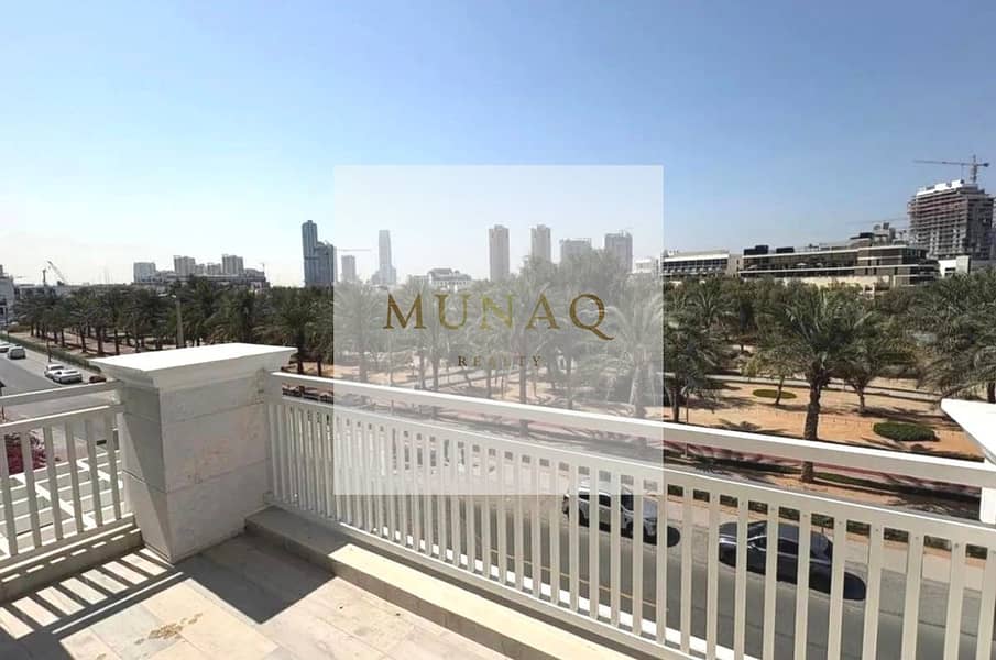 Spacious 4BR+Maid Villa | Modern living - Image 25