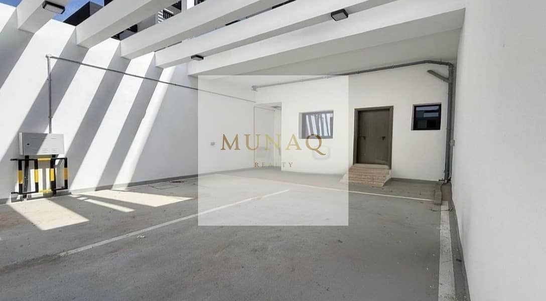 Spacious 4BR+Maid Villa | Modern living - Image 26