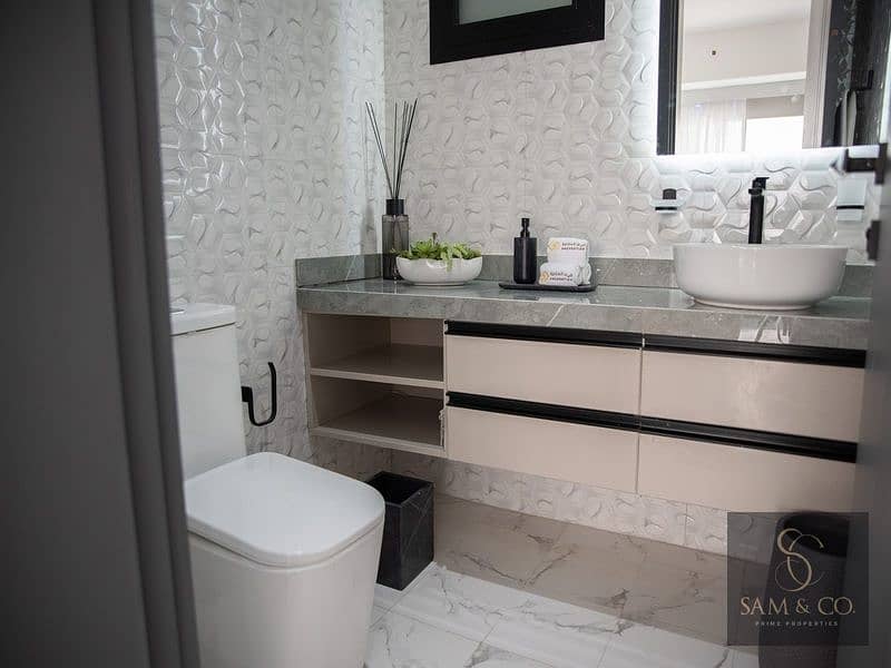 12 501GlamResidence_-43-scaled. jpg