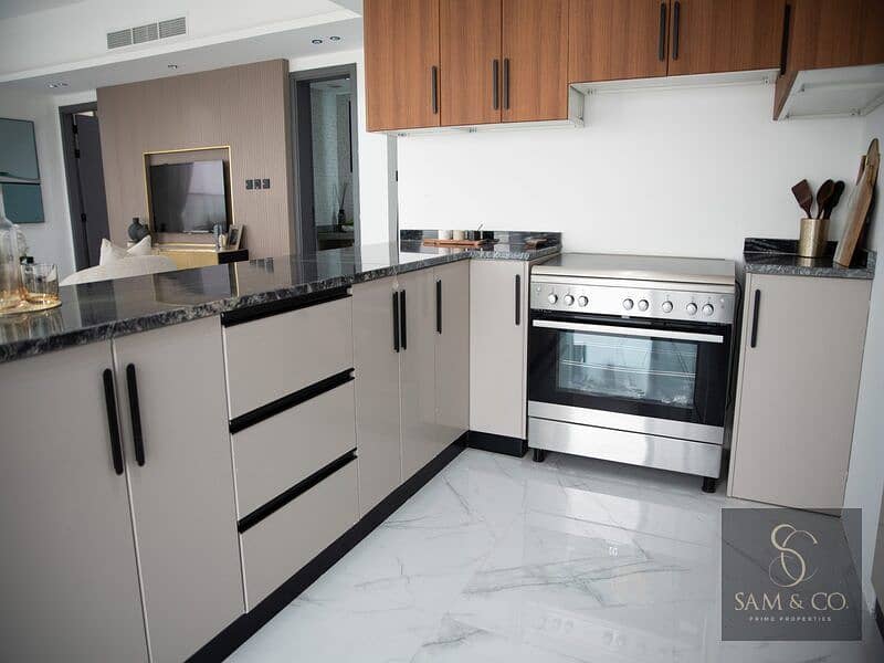 16 501GlamResidence_-54-scaled. jpg