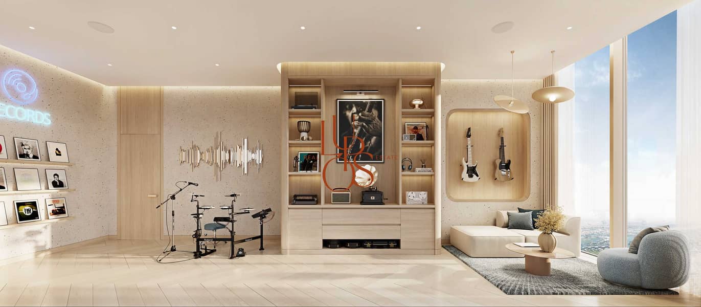 11 UH by Ellington - Records Lounge. png