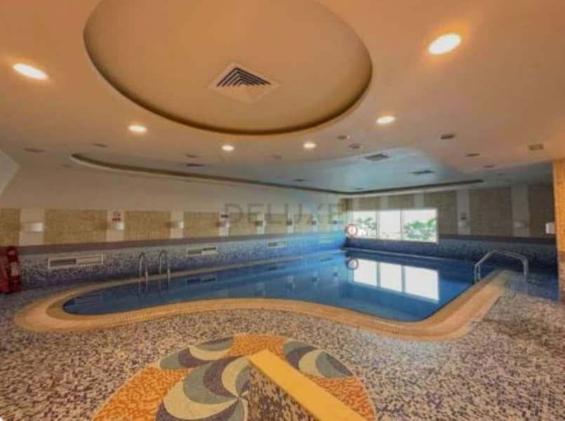 18 indoor pool and juccazi . jpg