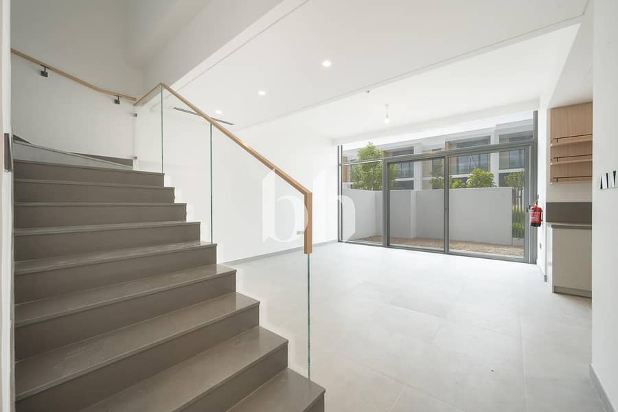 4 images image img