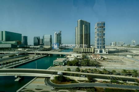2 Bedroom Flat for Sale in Al Reem Island, Abu Dhabi - Canal View | Corner Unit | High Floor 2BR Unit