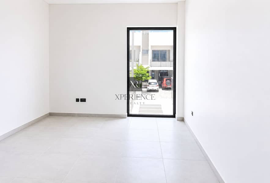 GARDEN AND STREET VIEWS | UNFURNISHED FAMILY HOME - Image 2