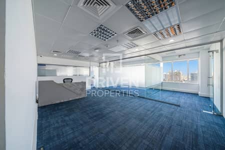 Office for Rent in Sheikh Zayed Road, Dubai - Partitioned | Ready to Move in | Ideal Location