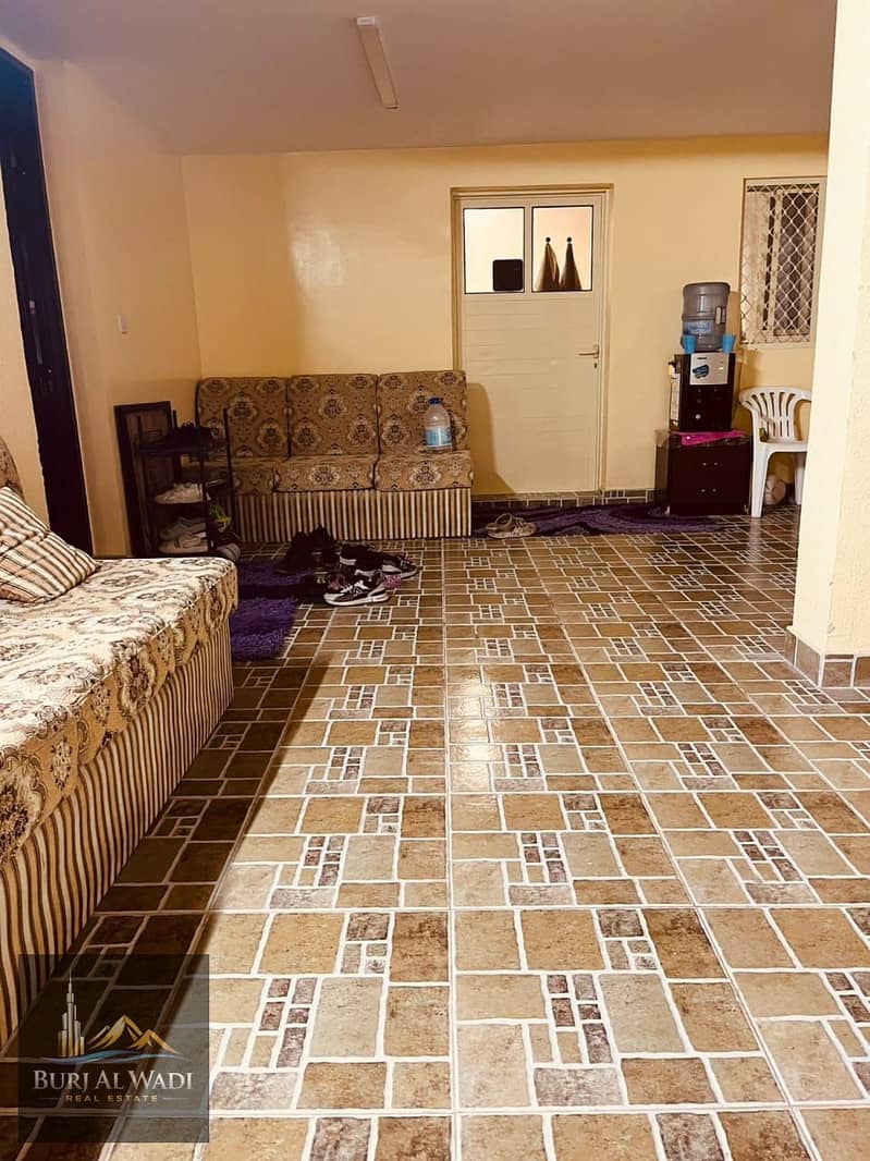 8 ققبب. jpeg