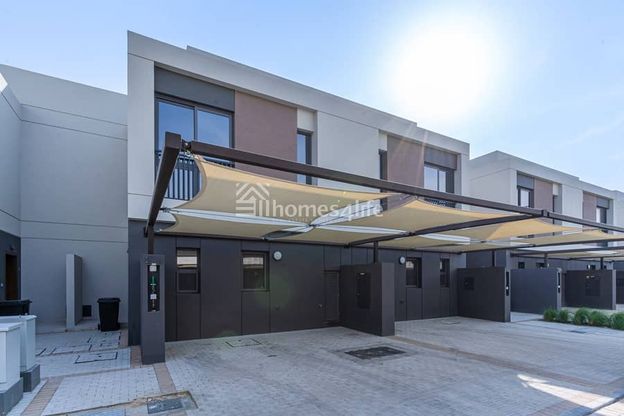Single Row | Vacant | Spacious Modern Villa Single Row | Vacant | Spacious Modern Villa