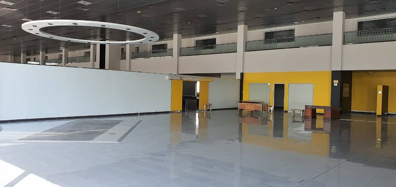 3750 square feet Showroom with builtin office available in Al Wahda, Sharjah