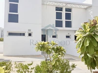 3 BR W/ Maids Semi Detached | Amazing Location 3 BR W/ Maids Semi Detached | Amazing Location