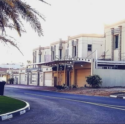 spacious 5 beds Villa spacious 5 beds Villa