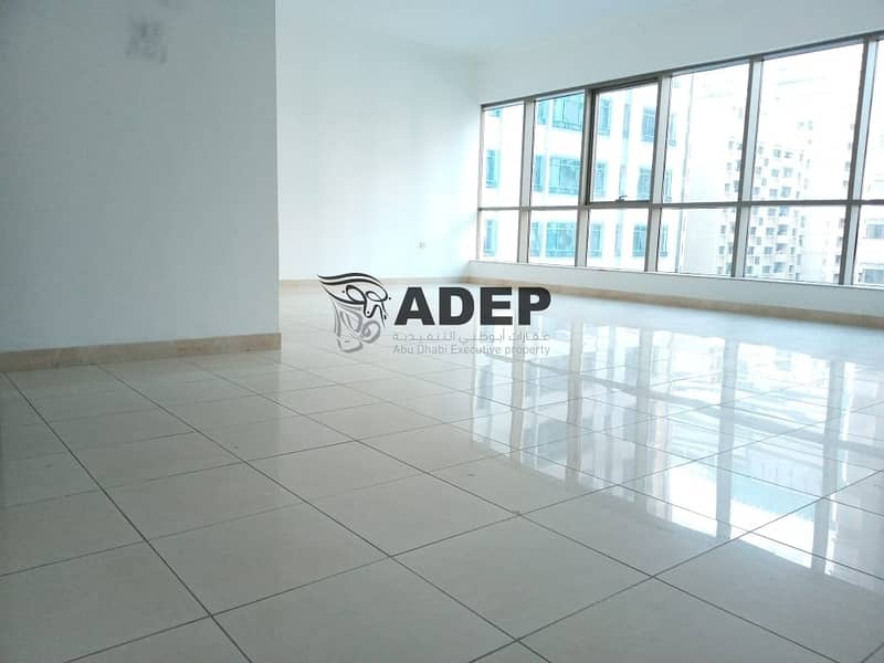 Excellent 4 BHK with Huge Hall and Maid Room. Excellent 4 BHK with Huge Hall and Maid Room.