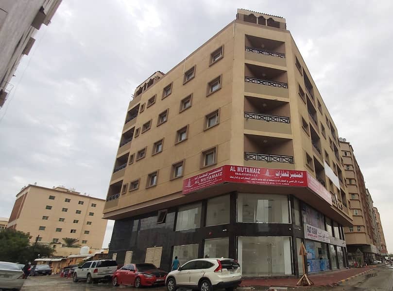 New building for sale in Al Rashidiya . . 6400 feet area on three streets . . Residential and commercial