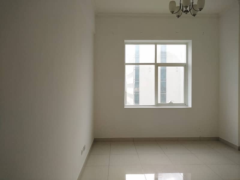 Next To Emirates Mall 1Bhk With Fully Equipped Kitchen
