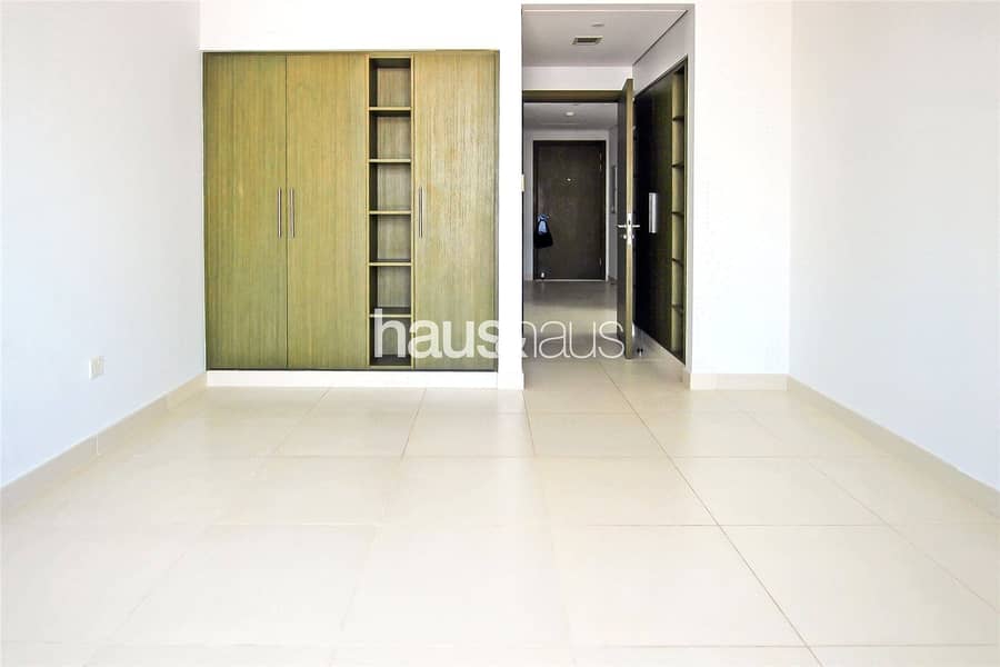 Immaculate Sea View | Good Investment Opportunity Immaculate Sea View | Good Investment Opportunity