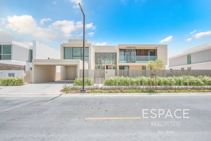 Ultra Modern 7 Bedroom with Golf Course View
