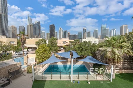 Exclusive | Fully Upgraded Villa | Skyline View Exclusive | Fully Upgraded Villa | Skyline View