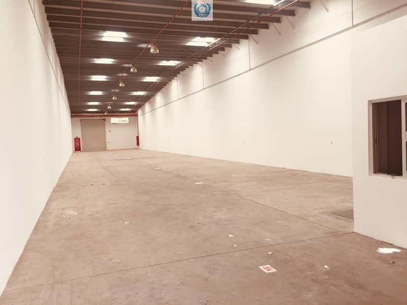 Two entrance warehouse Two entrance warehouse