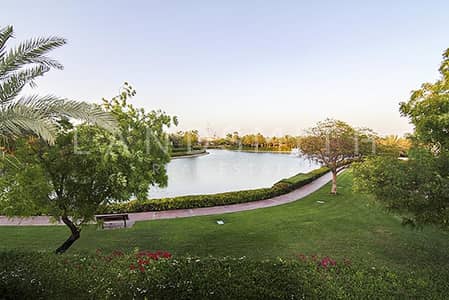Lake View BR villa with Private Pool in Meadows 3 Lake View BR villa with Private Pool in Meadows 3