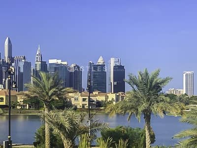 4 Bedroom Villa for Rent in Jumeirah Islands, Dubai - Upgraded 4 bed+maids Entertainment Foyer 4 Bedroom Villa for Rent in Jumeirah Islands, Dubai - Upgraded 4 bed+maids Entertainment Foyer